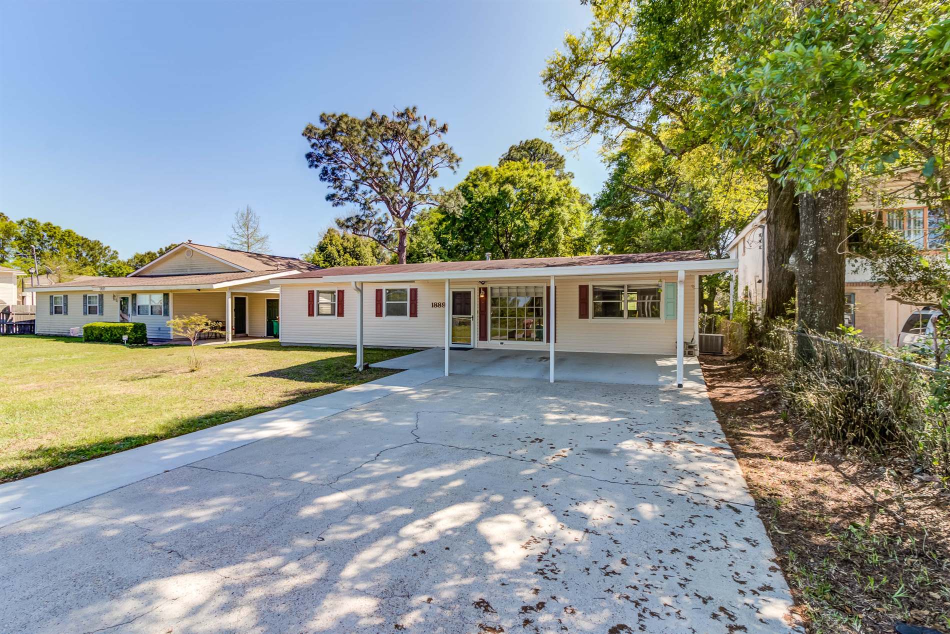 1889 Greater Ave, Biloxi, MS 39531