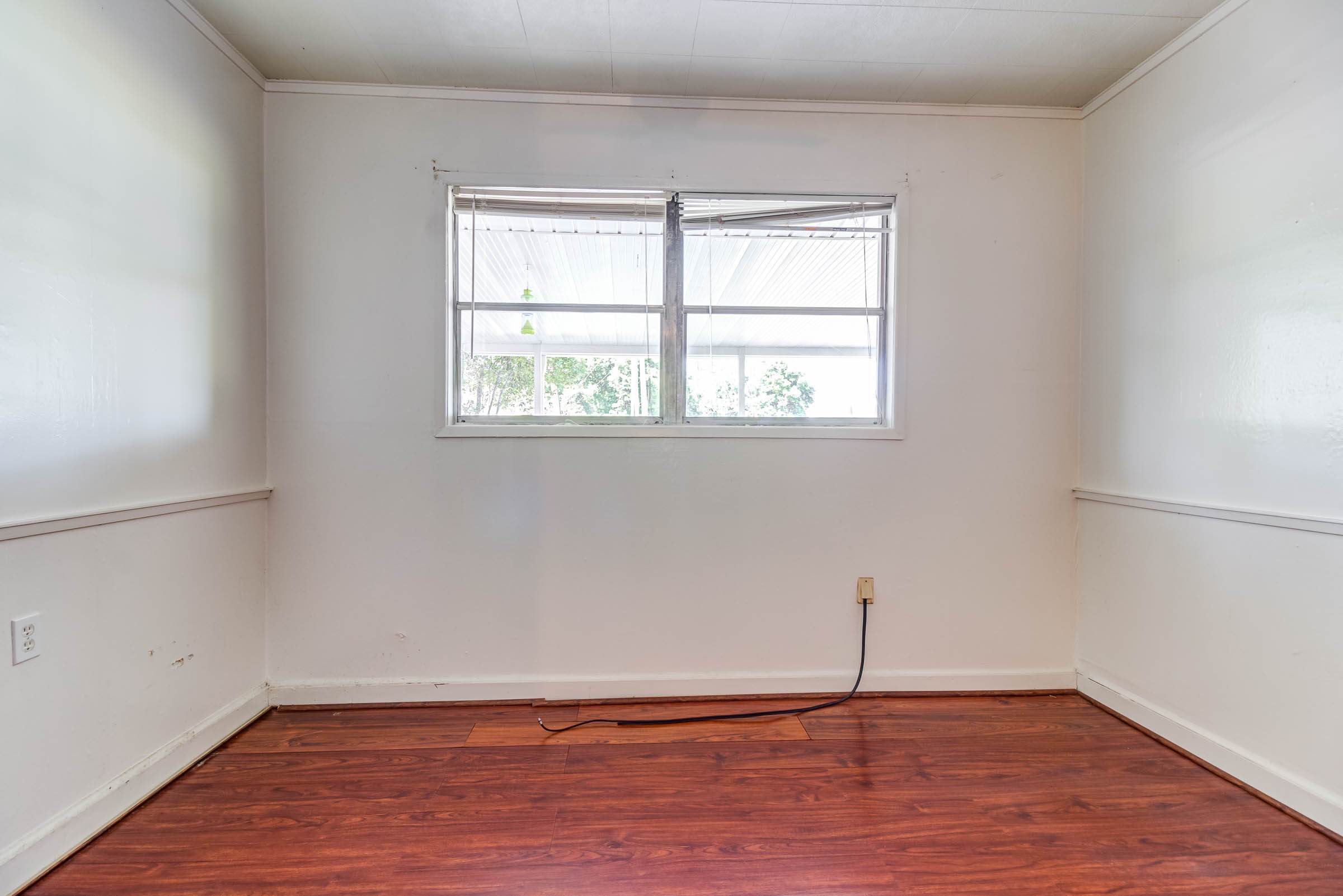 1889 Greater Ave, Biloxi, MS 39531