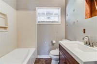 1889 Greater Ave, Biloxi, MS 39531