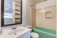 1889 Greater Ave, Biloxi, MS 39531