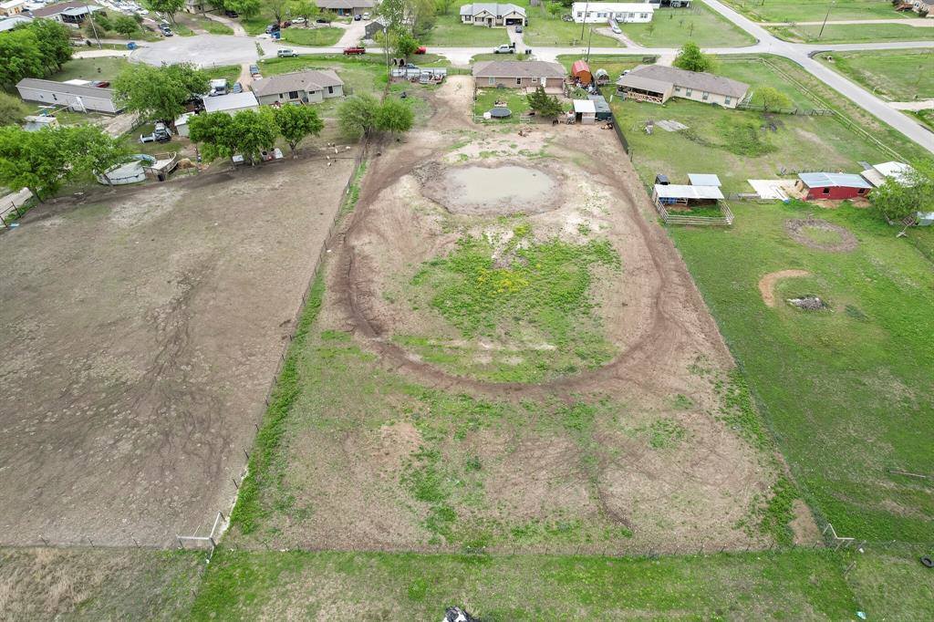 5912 Falcon Court North, Joshua, TX 76058