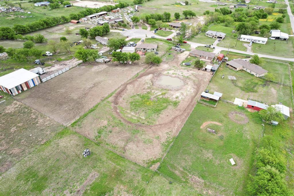 5912 Falcon Court North, Joshua, TX 76058