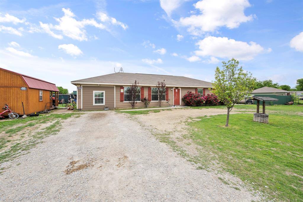 5912 Falcon Court North, Joshua, TX 76058