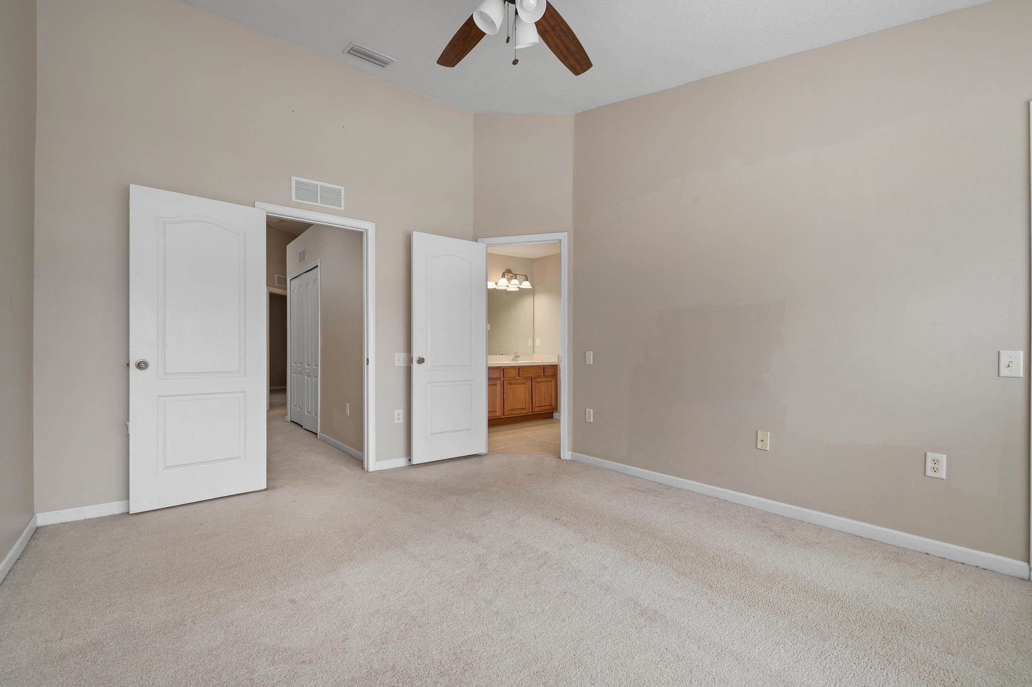 8359 72ND Street East, Bradenton, FL 34201