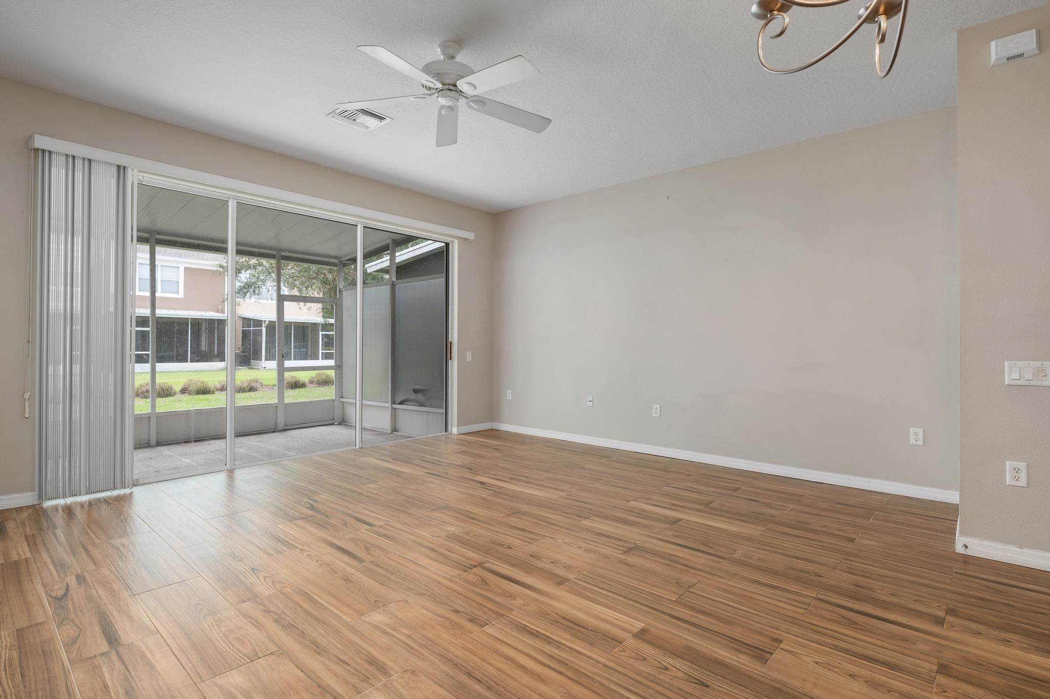 8359 72ND Street East, Bradenton, FL 34201