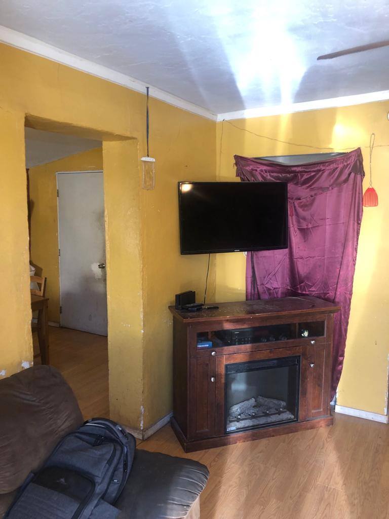 905 S Kroeger Ln, Tucson, AZ 85745