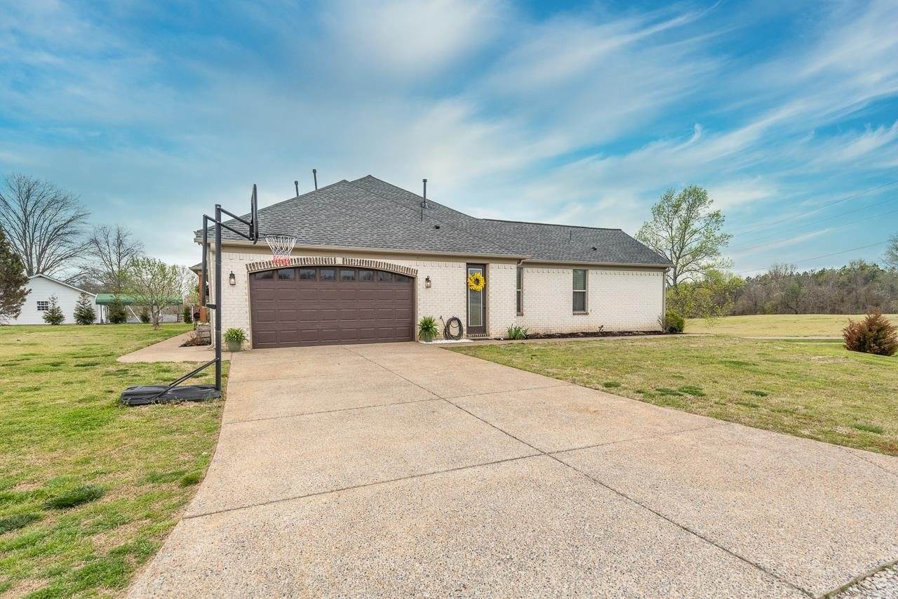 246 Betty Boyd Lane, Atoka, TN 38004