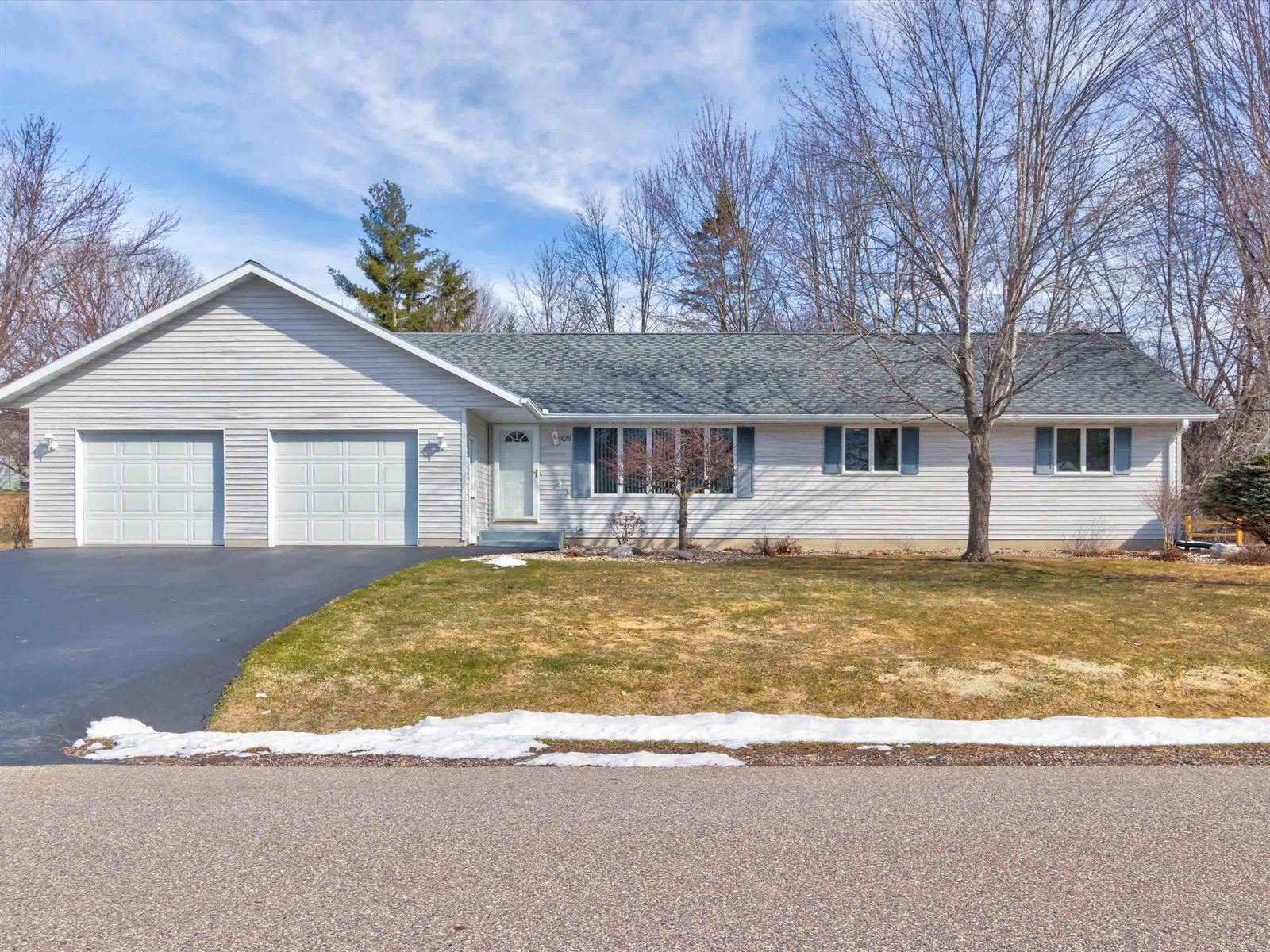 1019 Laird Street, Marshfield, WI 54449