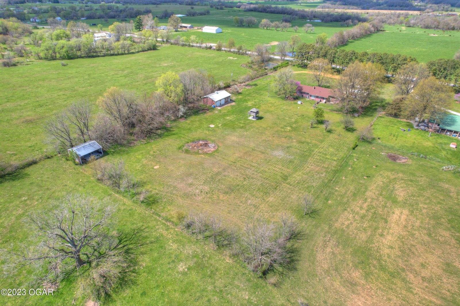 5773 Highway 37, Pierce City, MO 65723