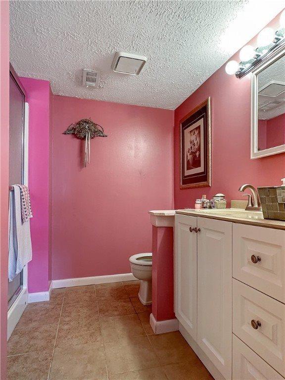 16 Charisma Drive, Gates, NY 14606