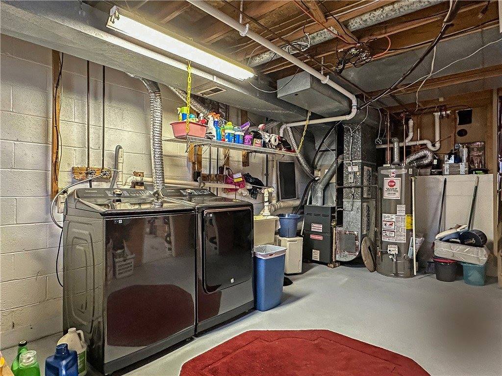 16 Charisma Drive, Gates, NY 14606