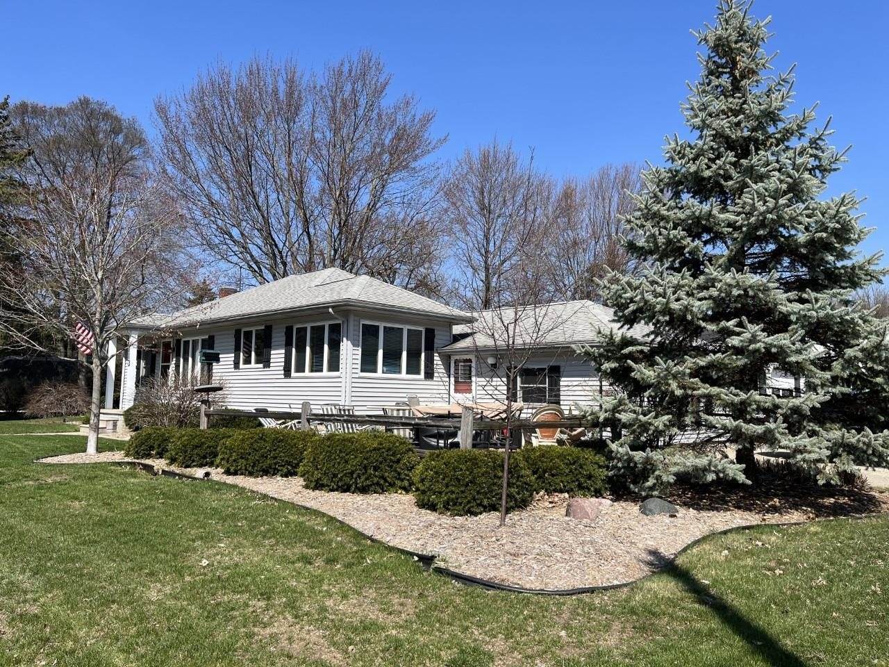 113 E St Andrews Rd, Midland, MI 48642