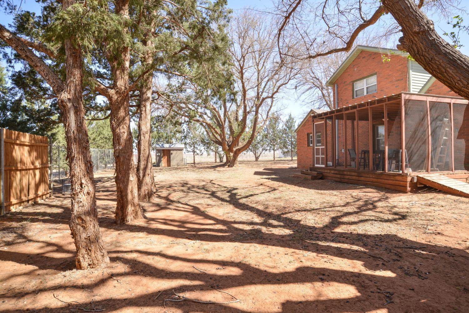 6397 Foster Road, Ropesville, TX 79358