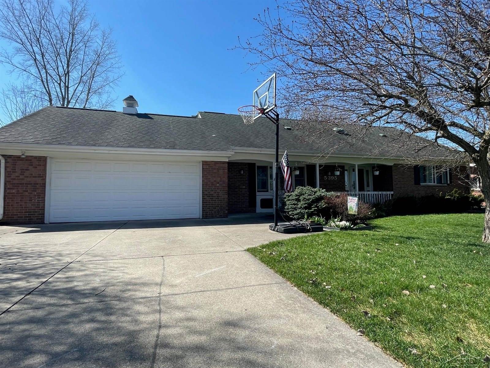 5395 Frovan Pl, Saginaw, MI 48638