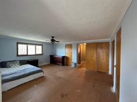 5395 Frovan Pl, Saginaw, MI 48638