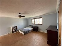 5395 Frovan Pl, Saginaw, MI 48638