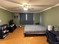 5395 Frovan Pl, Saginaw, MI 48638