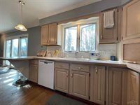 5395 Frovan Pl, Saginaw, MI 48638