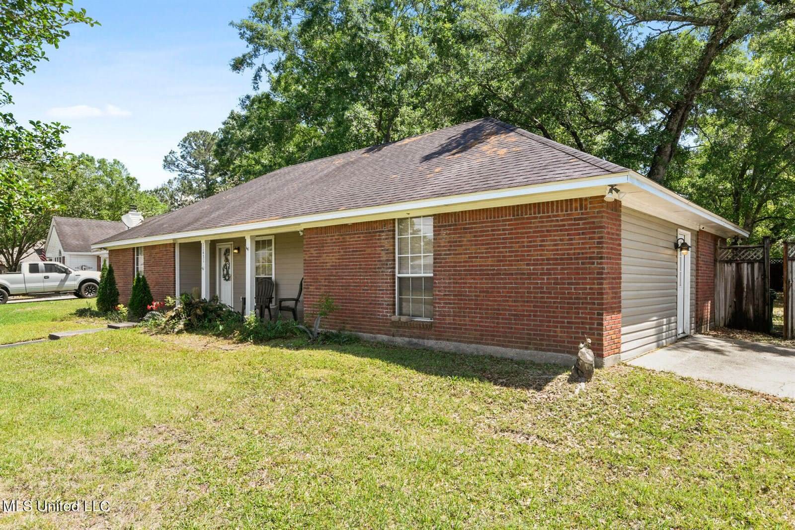11431 Bayou Place, Ocean Springs, MS 39564