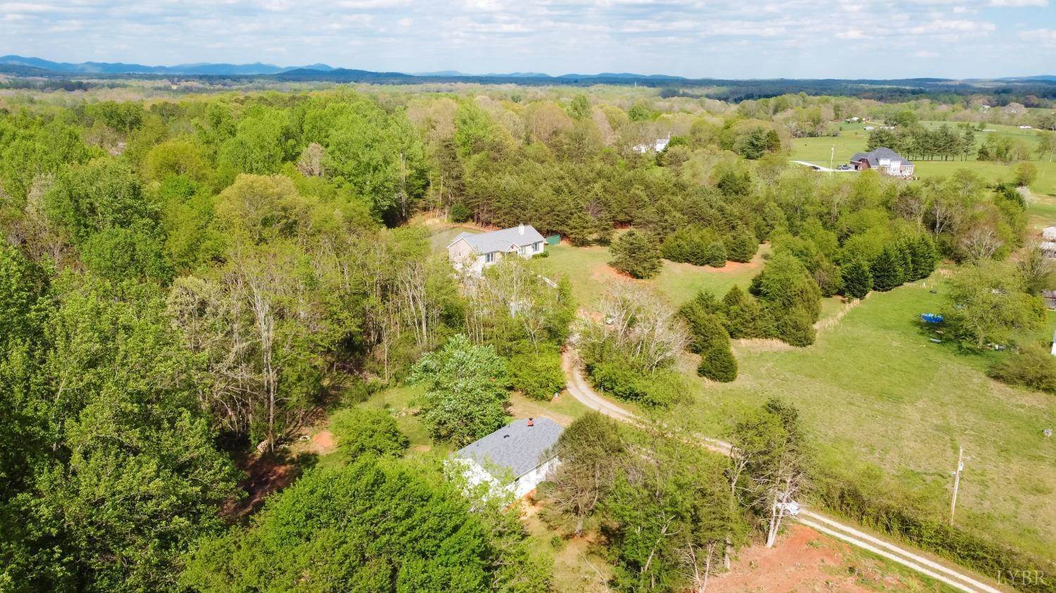 490 E Monitor Road, Amherst, VA 24521