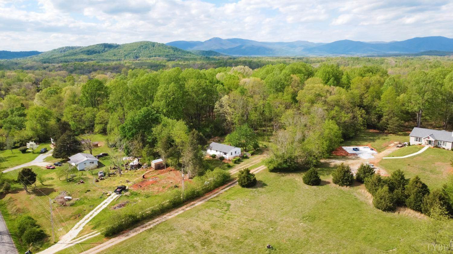 490 E Monitor Road, Amherst, VA 24521