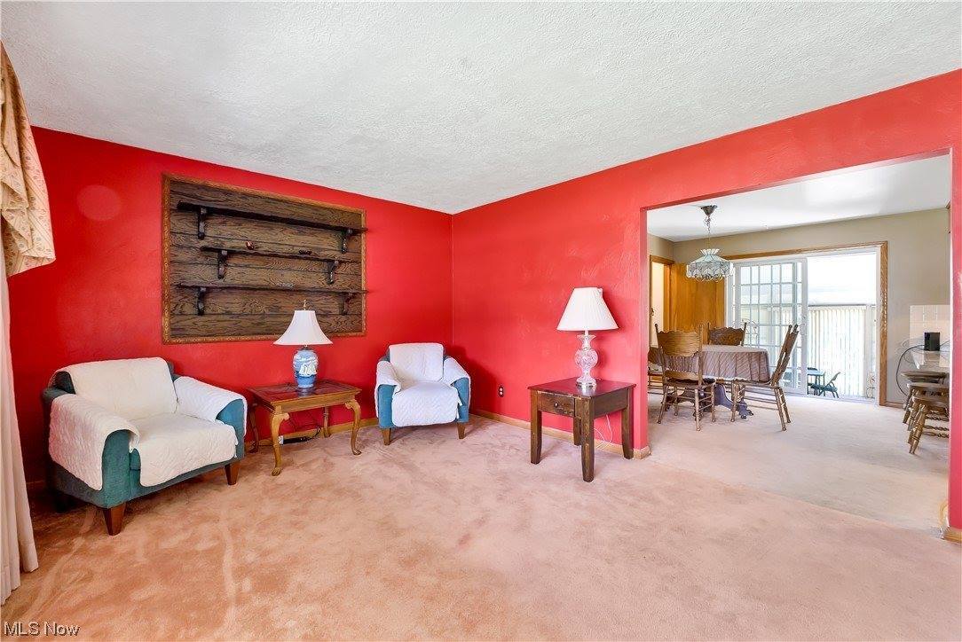 12760 Jamestown Avenue NW, Uniontown, OH 44685