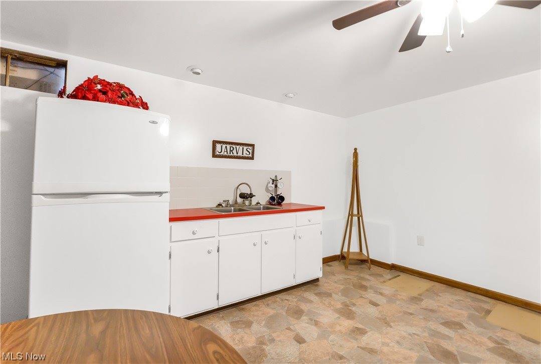 12760 Jamestown Avenue NW, Uniontown, OH 44685