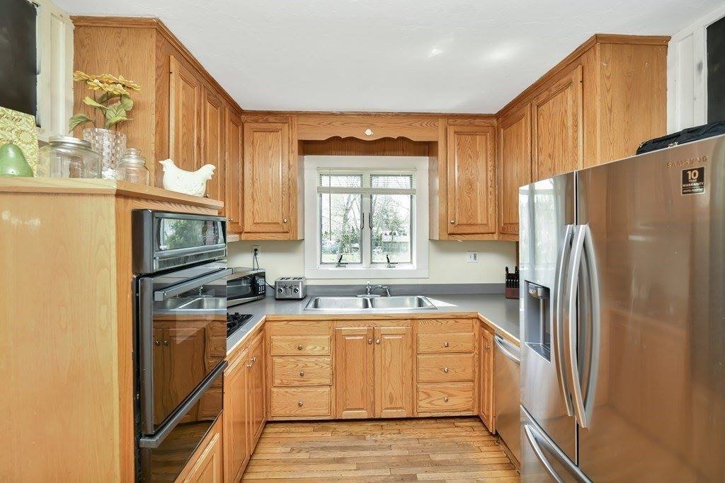 44 Kilton St, Taunton, MA 02780