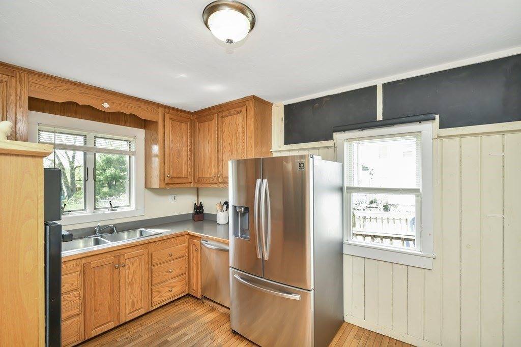 44 Kilton St, Taunton, MA 02780