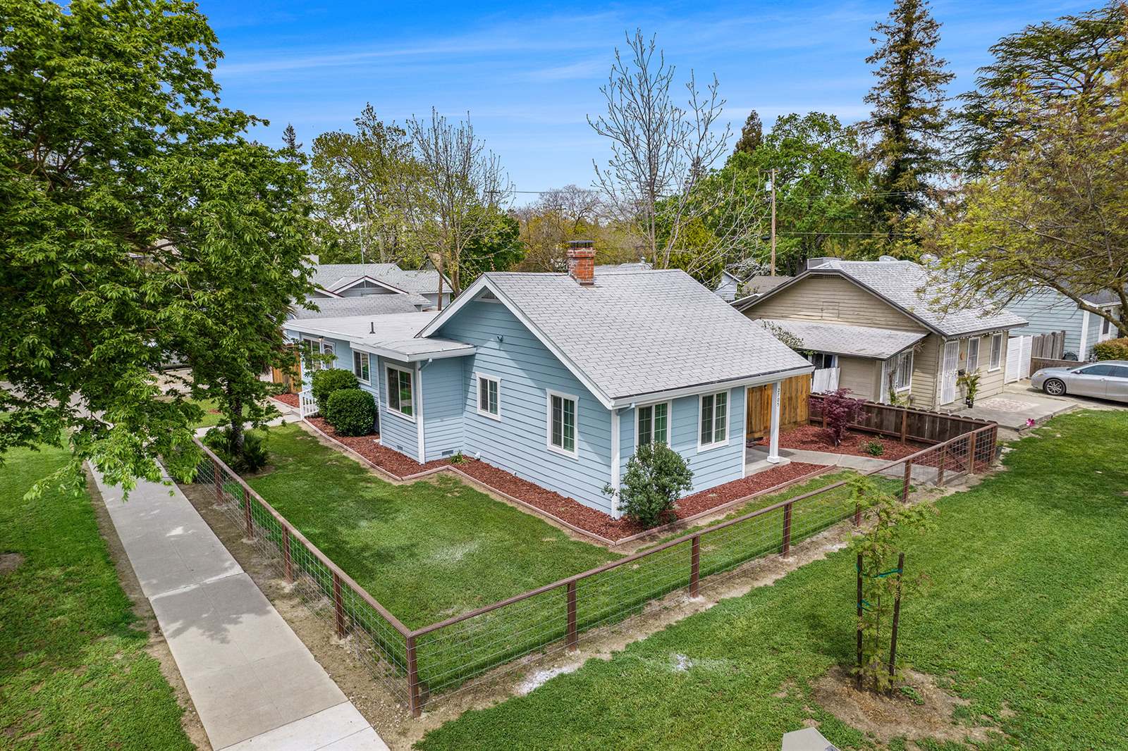 2705 K St, Merced, CA 95340