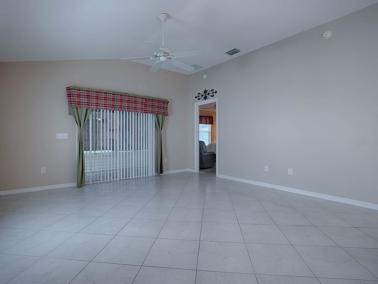 864 Jasmine Court, The Villages, FL 32162