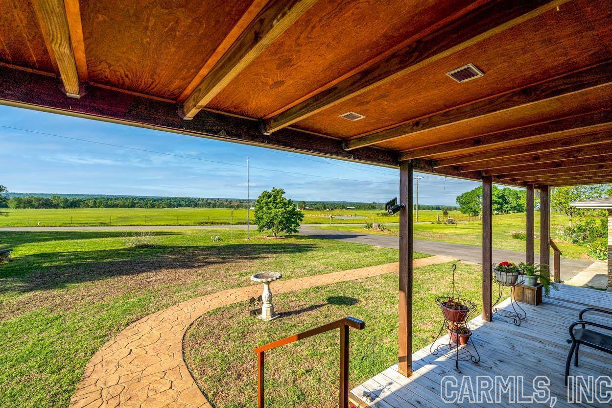 356 Rocky Point Rd, Vilonia, AR 72173