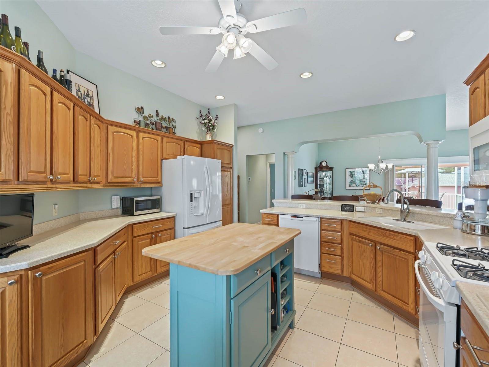 1304 La Estrellita Way, The Villages, FL 32162