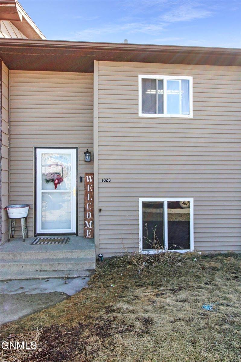 1823 31st Street West, Williston, ND 58801