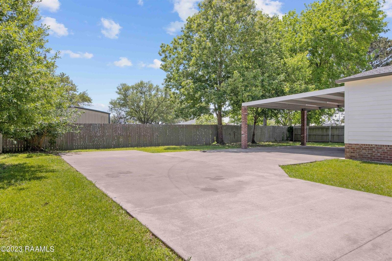 202 Winding Way, Youngsville, LA 70592