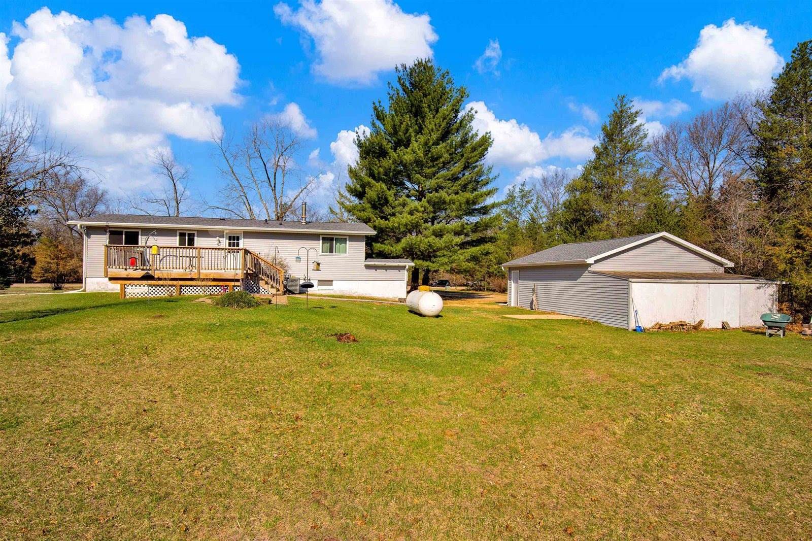 N10832 South 11th Avenue, Necedah, WI 54646