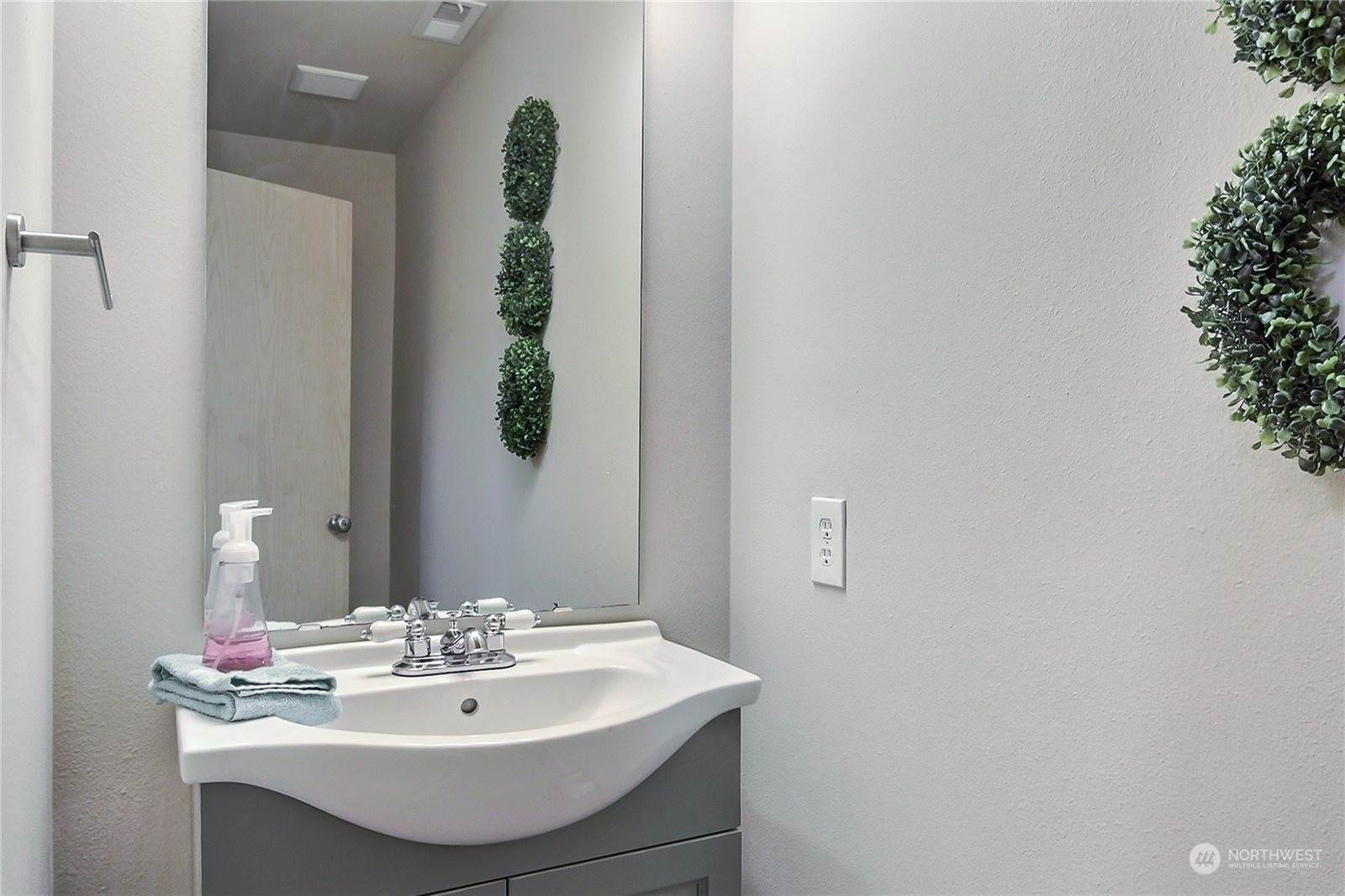 3163 Walker Road, Dupont, WA 98327