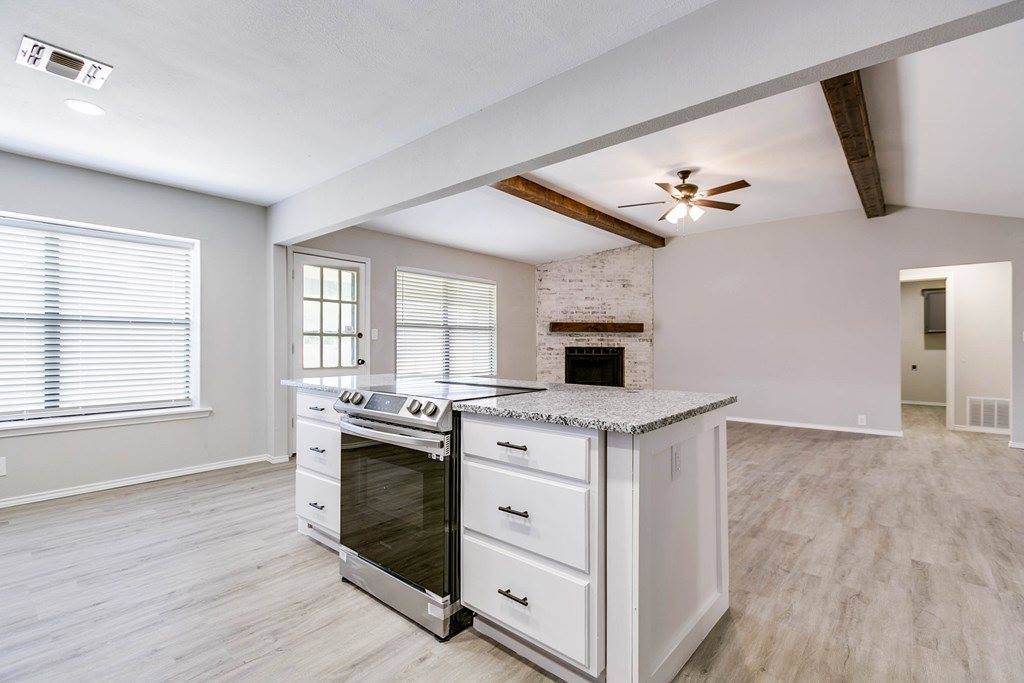 1221 Gregory Dr, San Angelo, TX 76905