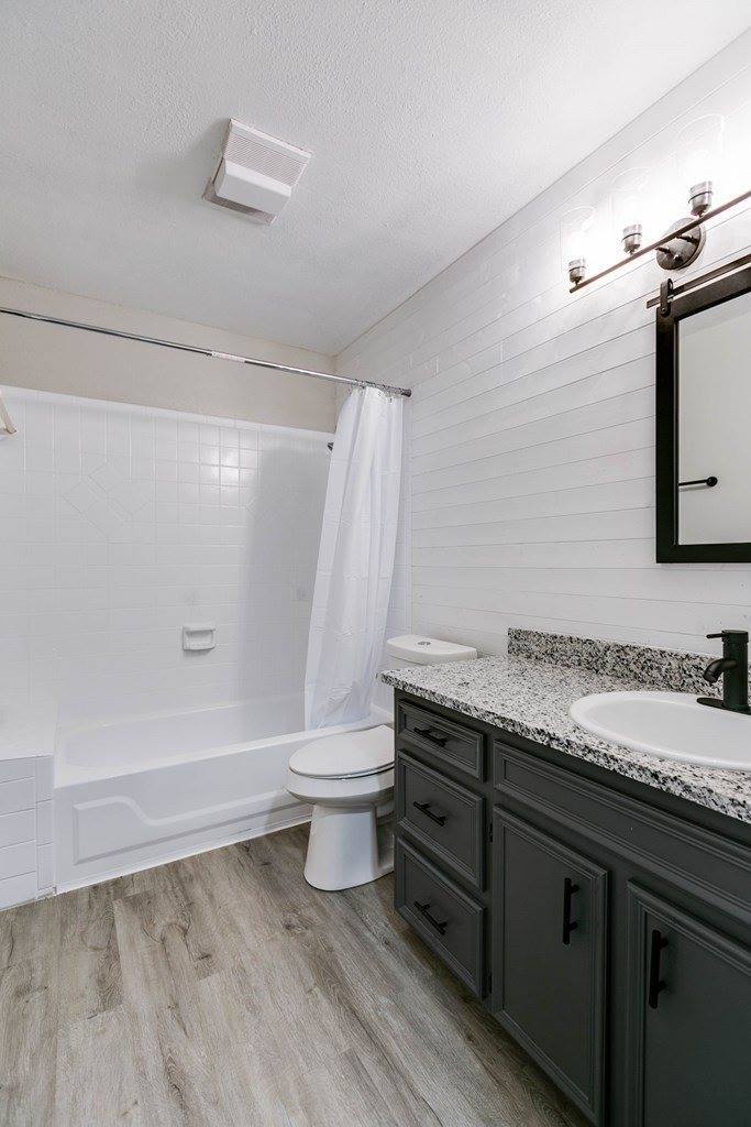 1221 Gregory Dr, San Angelo, TX 76905
