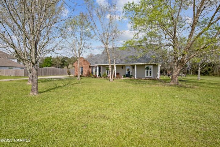 9306 Forest Road, Abbeville, LA 70510