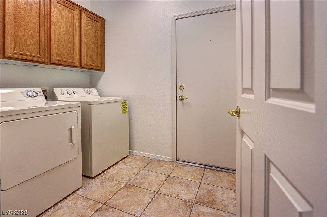 3015 Hickory Valley Road, Henderson, NV 89052