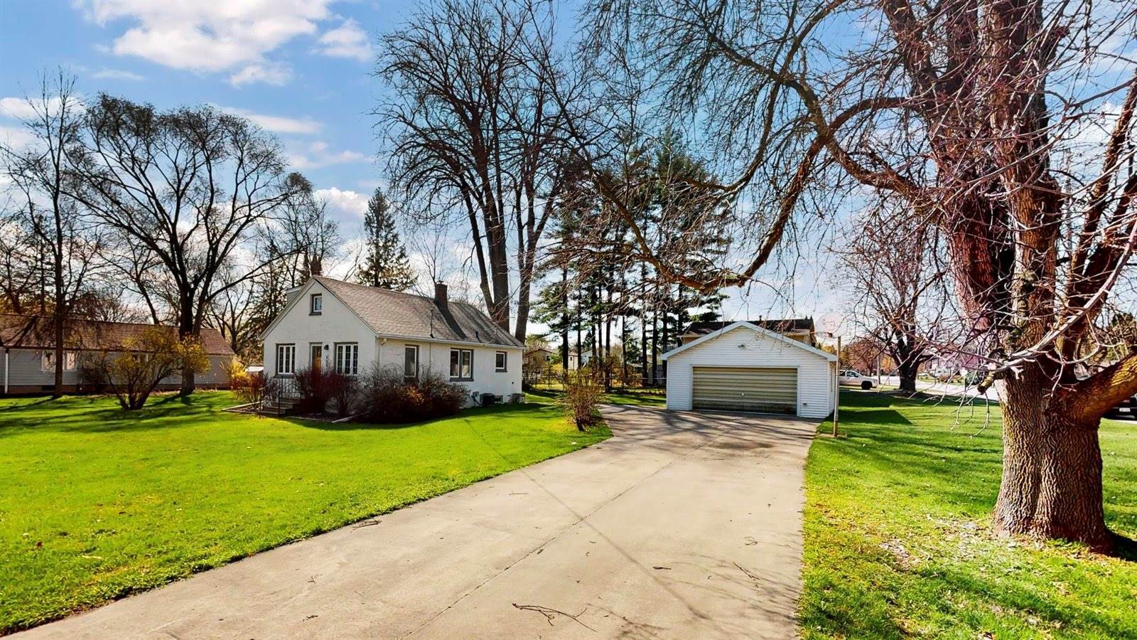 2521 West Point Road, Green Bay, WI 54304