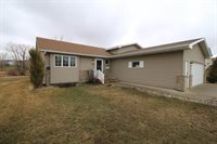 1430 20th Ave NW, Minot, ND 58703