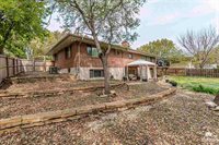 164 Overhill Road, Salina, KS 67401