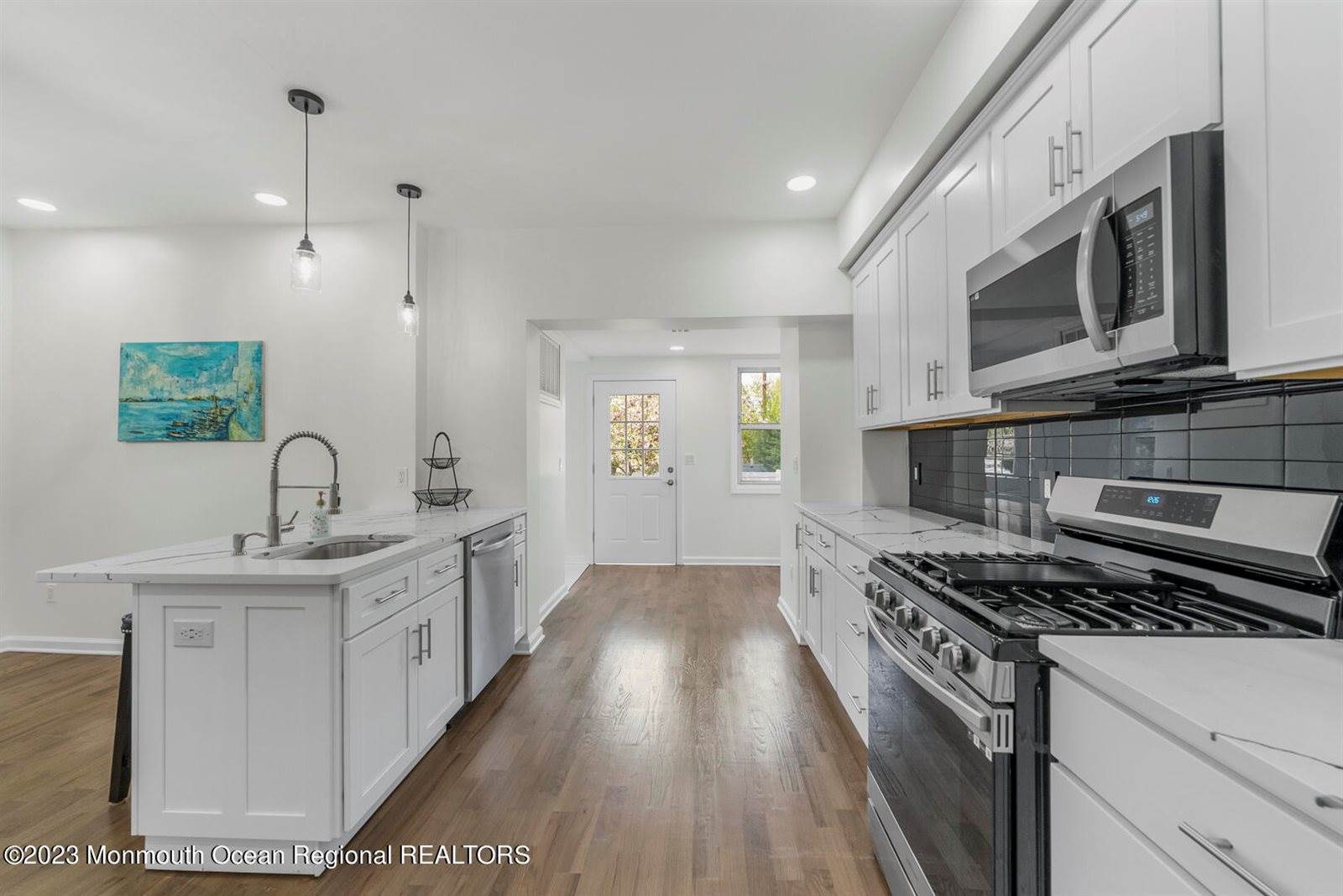 537 Cambridge Avenue, Union Beach, NJ 07735