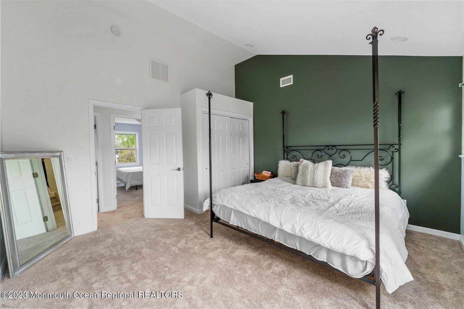 537 Cambridge Avenue, Union Beach, NJ 07735