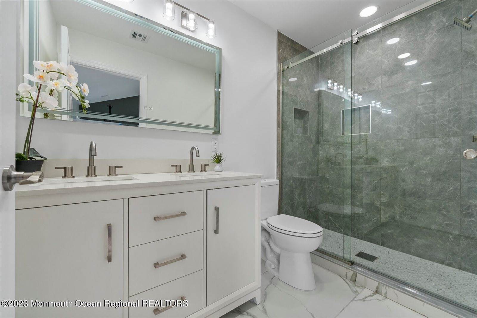 537 Cambridge Avenue, Union Beach, NJ 07735