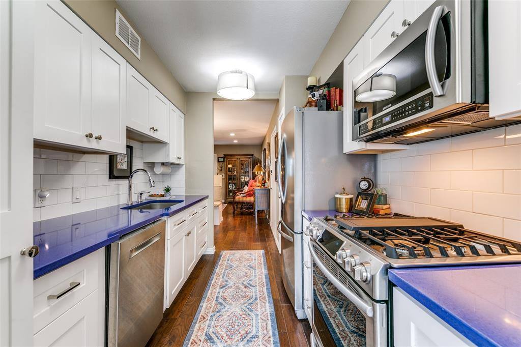 7828 Meadow Park Drive, Dallas, TX 75230