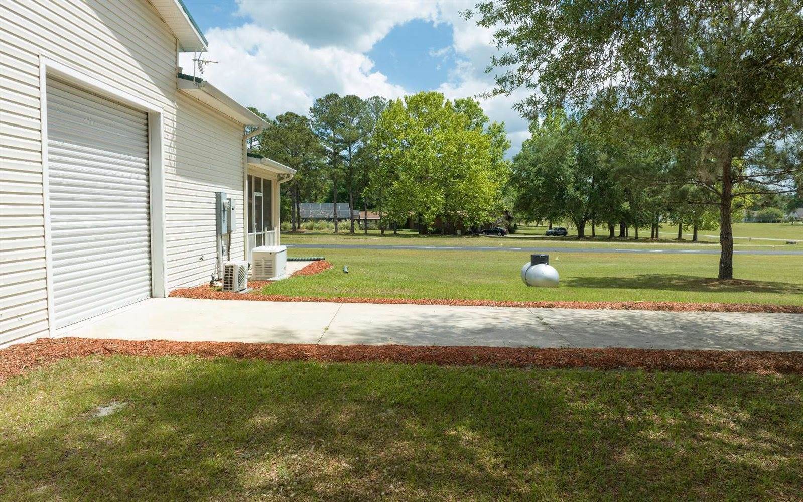 2283 SW Sisters Welcome Road, Lake City, FL 32025