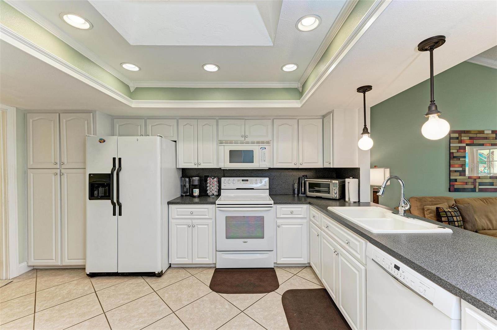 4523 Lake Vista Drive, Sarasota, FL 34233